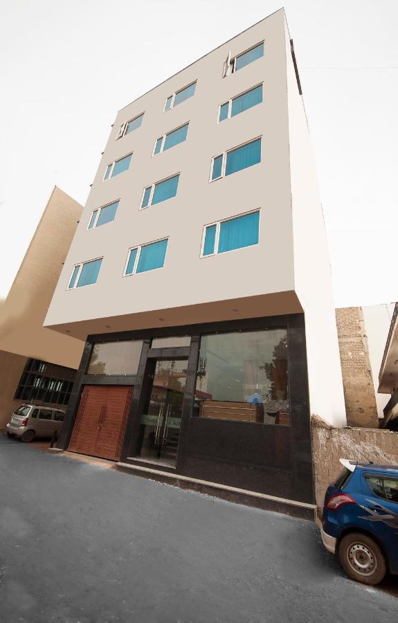 Hotel Z Suite-Near Delhi Airport New Delhi Luaran gambar