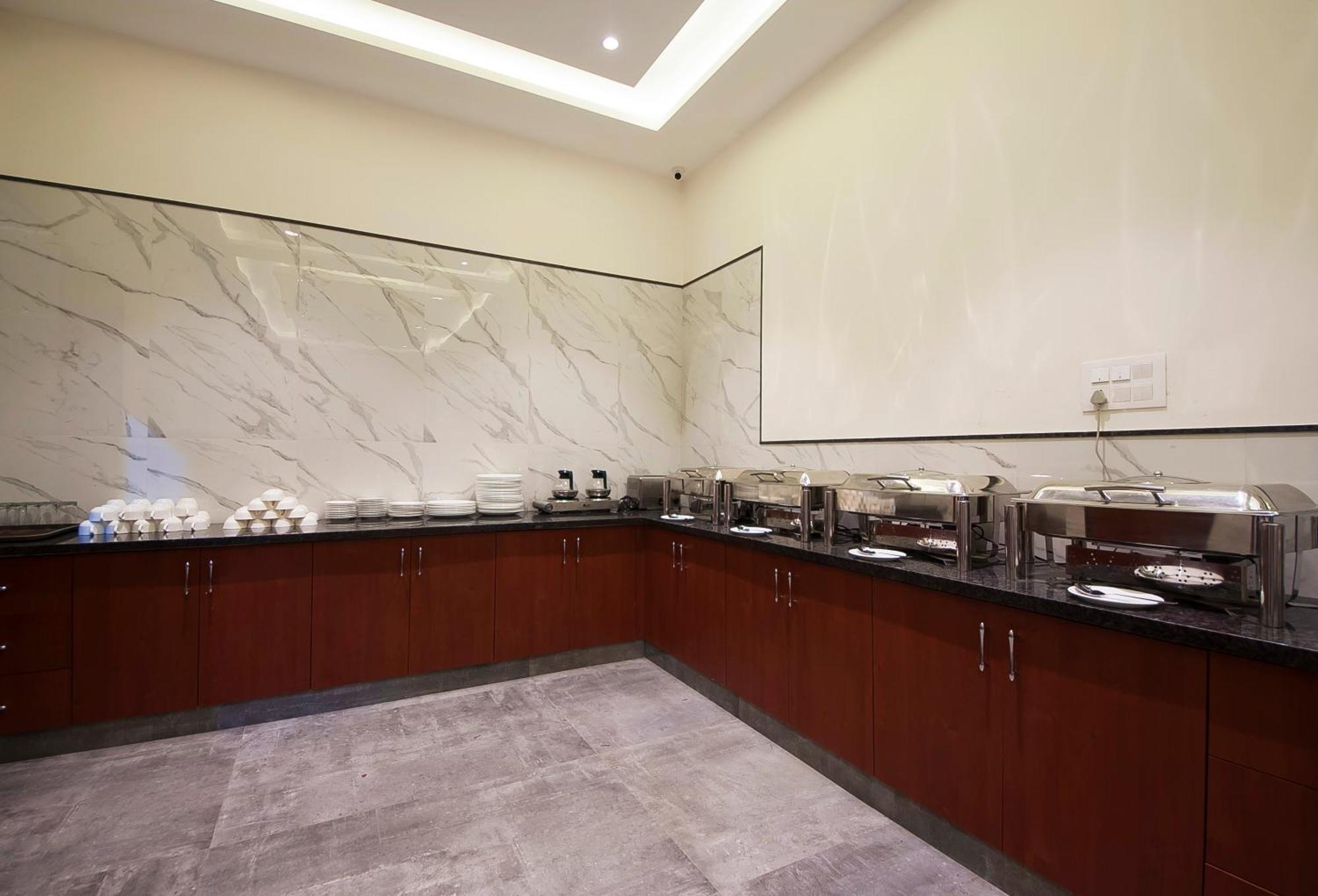 Hotel Z Suite-Near Delhi Airport New Delhi Luaran gambar
